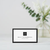 Professionele elegante witte effen zwarte rand log visitekaartje (Staand voorkant)
