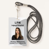 Professionele grijze werknemer ID-badge met barcod Badge (Voorkant met draagriem)