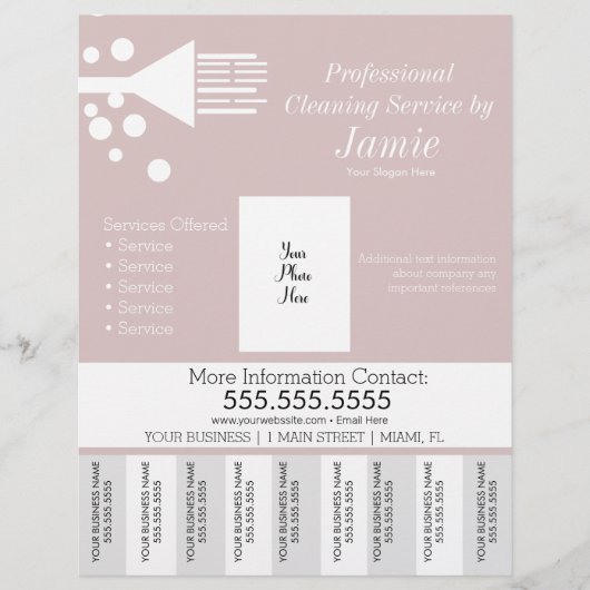Professionele huishoudelijke reiniging roze afsche flyer (Voorkant)