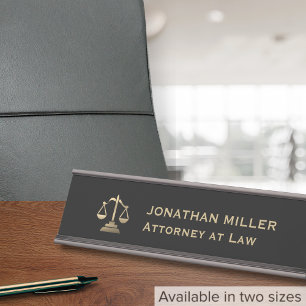 Professionele juridische schalen van justitie bureau naambordje