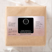 Professionele logo omwikkelen rond roos goudproduc etiket (Insitu)