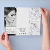 Professionele Luxe White Marble Tri-Fold Brochure (Hand)