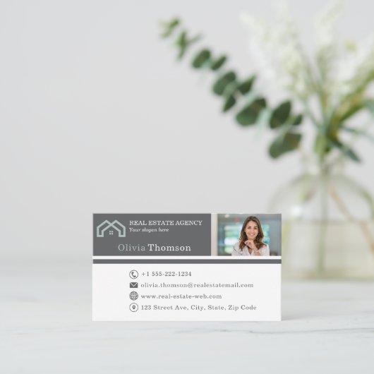 Professionele makelaar foto visitekaartje (Staand voorkant)