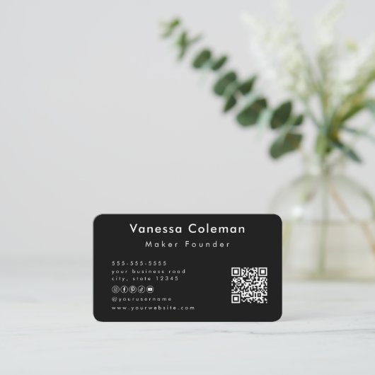 Professionele Minimale QR Code Zwart Visitekaartje (Staand voorkant)