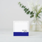 Professionele minimalistische moderne witte marine vierkante visitekaartje (Staand voorkant)