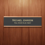 Professionele Modern Zwart Goud Kantoor Naam Titel Deurbordje<br><div class="desc">Aangepast, gepersonaliseerd, professioneel, modern, stijlvol, stijlvol, elegant, business kantoor cabine roos gouden klassieker zwart en faux gouden script / typografie, muur of deur opknoping metalen teken naam bord. Om aan te passen, typt u gewoon uw volledige naam en aanduiding / titel in. Terwijl u personaliseert, kunt u een voorvertoning overal...</div>