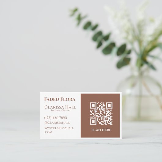 Professionele moderne minimalistische aards bruin  visitekaartje (Staand voorkant)