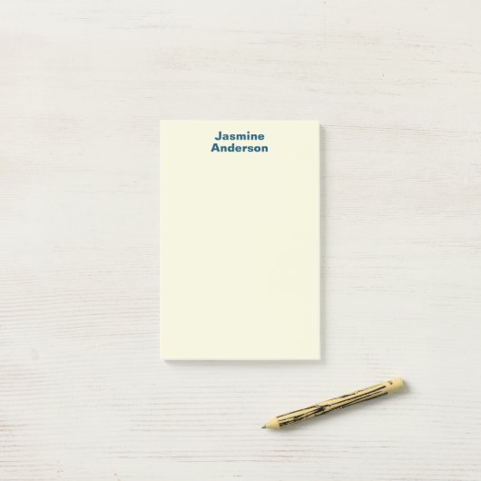 Professionele moderne minimalistische beige kleur post-it® notes (Op bureau)