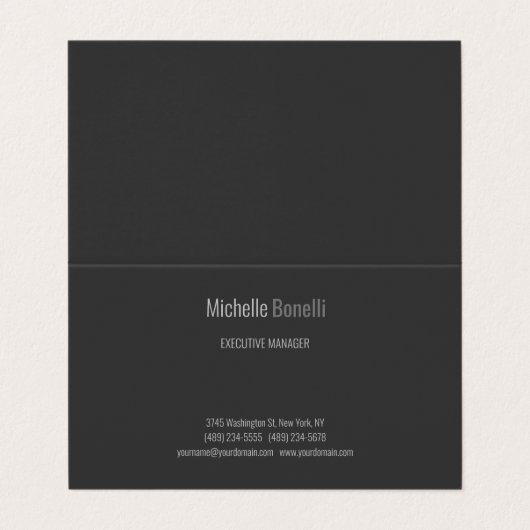 Professionele moderne zwarte minimalist visitekaartje (Buitenkant ongevouwen)
