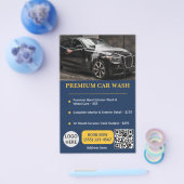 Professionele Navy Goud Autowasbeurt Service Flyer (Enkel)