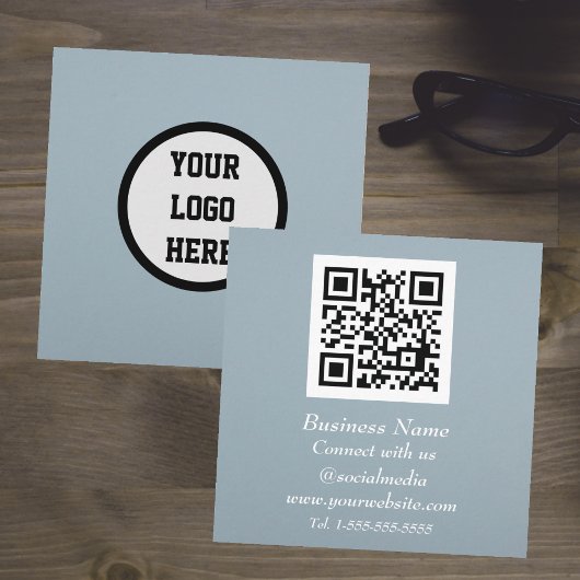 Professionele QR-code scannable Dusty Blue Modern Vierkante Visitekaartje