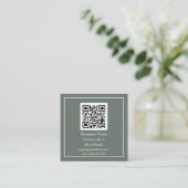 Professionele QR-code Scannable Salie Groen Vierkante Visitekaartje (Staand voorkant)