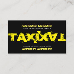 Professionele taxichauffeur in gele taxi visitekaartje