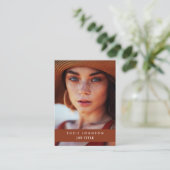 Professionele Terracotta Zakelijke Foto QR Code Visitekaartje (Staand voorkant)