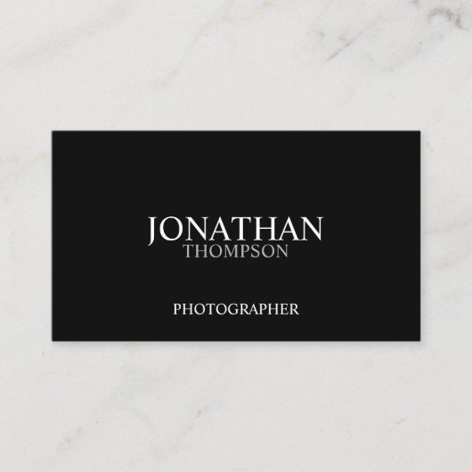 Professionele tweetone zwart-wit visitekaartje (Voorkant)