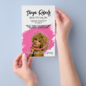 Professionele witte en roze schoonheidssalon flyer (Hand)