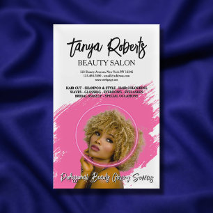 Professionele witte en roze schoonheidssalon flyer