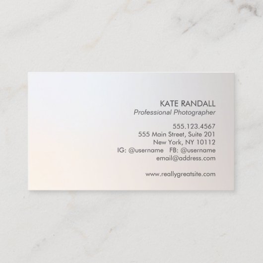 Professionele zilveren gradiënt minimalistisch mod visitekaartje (Achterkant)