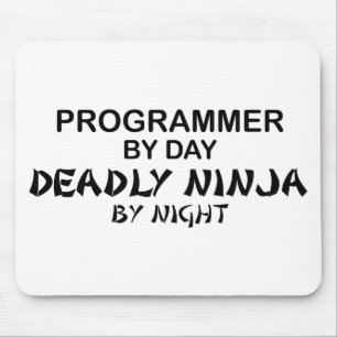 Programmer Deadly Ninja bij nacht Muismat