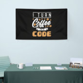 Programmer zet koffie in code spandoek (Beurs)