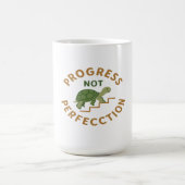 Progress not Perfection - Cute Turtle Motivational Koffiemok (Center)
