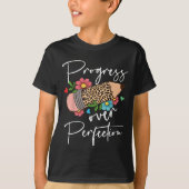 Progress Over Perfection Leopard Pencil Motivation T-shirt (Voorkant)