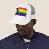 Progress Pride-honkapel Trucker Pet (In situ)