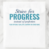 PROGRESS versus PERFECTIE (of Jouw tekst) stickers (Tas)