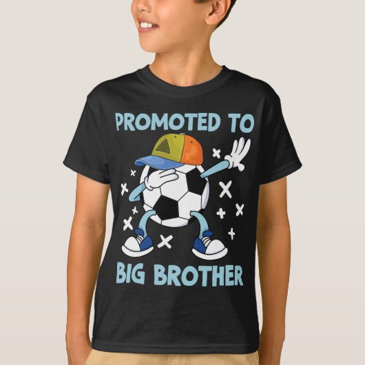 Promoted To Big Brother Soccer Design T-shirt (Voorkant)