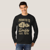 Promoted To Daddy Est 1979 First Time Dad Father s T-shirt (Voorkant volledig)