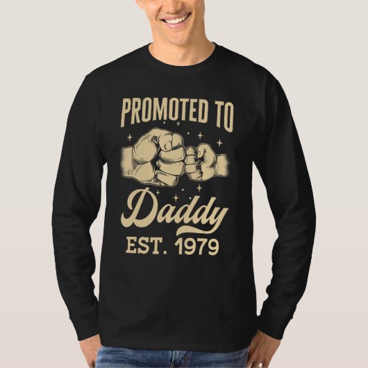 Promoted To Daddy Est 1979 First Time Dad Father s T-shirt (Voorkant)