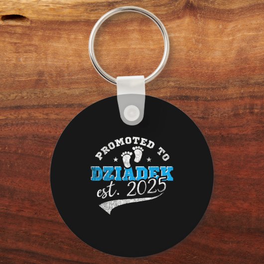 Promoted To Dziadek Est 2025 Proud New Grandpa Vin Sleutelhanger (Voorkant)