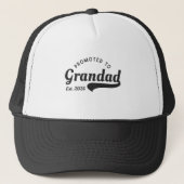 Promoted to Grandad 2026 Trucker Pet (Voorkant)