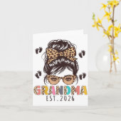Promoted To Grandma Est 2026 New Grandmom To Be Me Kaart (Gele Bloem)