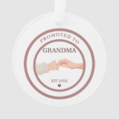 Promoted to Grandma Est. 20XX Ornament (voorkant)