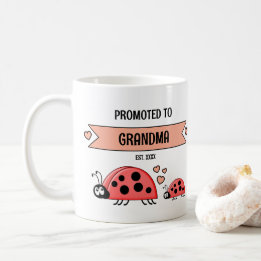 Promoted to grandma ladybugs peach koffiemok