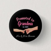 Promoted to Grandma Opgericht 2025 Aankondiging Ronde Button 3,2 Cm (Voorkant)