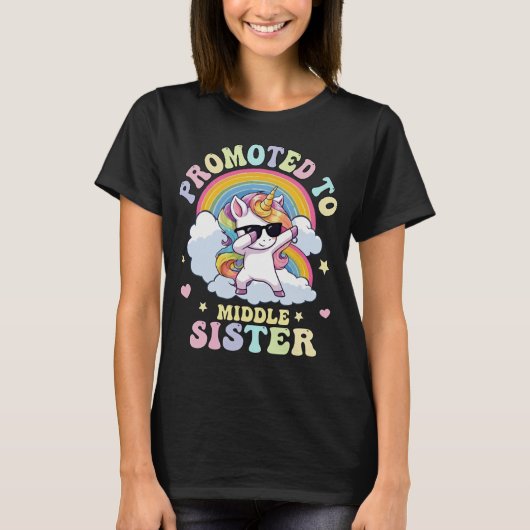 Promoted To Middle Sister Unicorn T-shirt (Voorkant)
