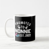 Promoted To Nonnie Est 2022 Funny New Nonnie  Koffiemok (Links)