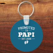 Promoted To Pa Est 2026 Pregnancy Announcement  Sleutelhanger (Voorkant)