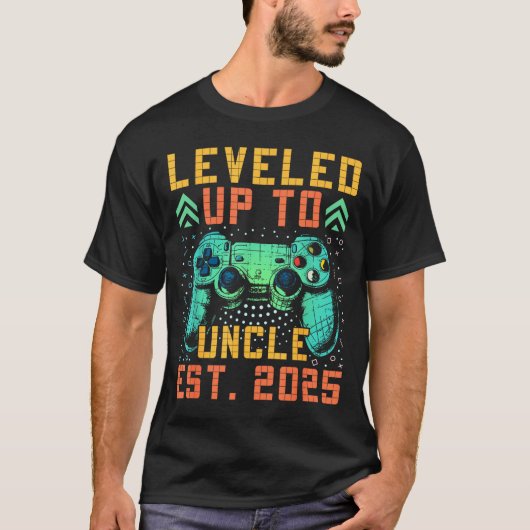 Promoted To Uncle 2025 Leveled Up To Uncle Est 202 T-shirt (Voorkant)