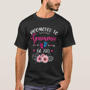 Promotie naar Grammie Est. 2025 Grappige Bloemmoed T-shirt