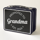 Promotie naar Oma Est. 2026 I (Achterkant)