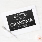 Promotie naar Oma Est. 2026 II Rechthoekige Sticker (Envelop)