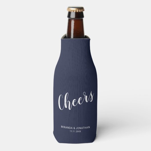 "Proost" Modern Script Navy Blue Flesjeskoeler (Fles Voorkant)
