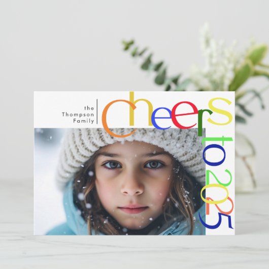 Proost naar 2025 speelse foto feestdagenkaart (Staand voorkant)