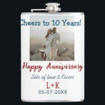 Proost op 10 jaar gelukkig jubileum foto toevoegen heupfles<br><div class="desc">Ontwerp voor koppels</div>