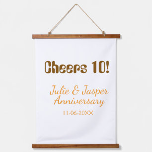 Proost op 10 jaar huwelijksjubileum bruin oranje hangend wandkleed