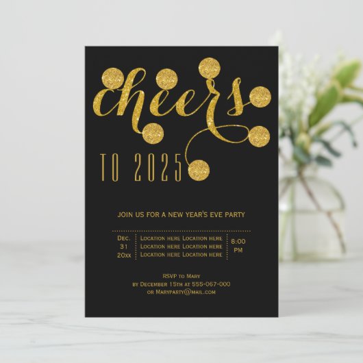 Proost op 2025 gouden oudejaarsfeest zwart kaart (Staand voorkant)