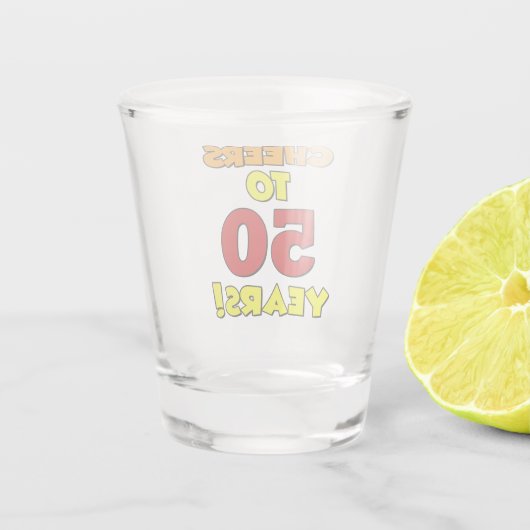 Proost op 50 jaar kleurrijk shot glas (Achterkant)